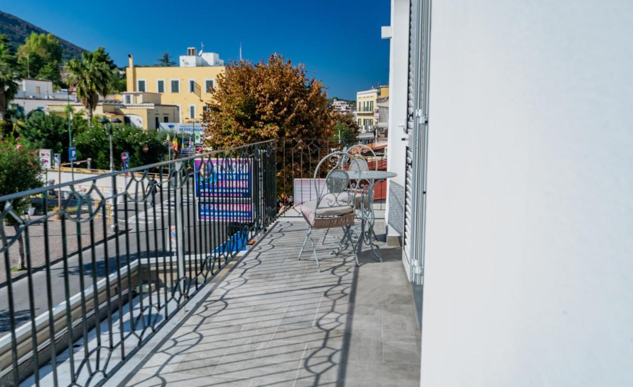 Alloggio Nuovissimo Al Centro E Rilassante Ischia Kültér fotó