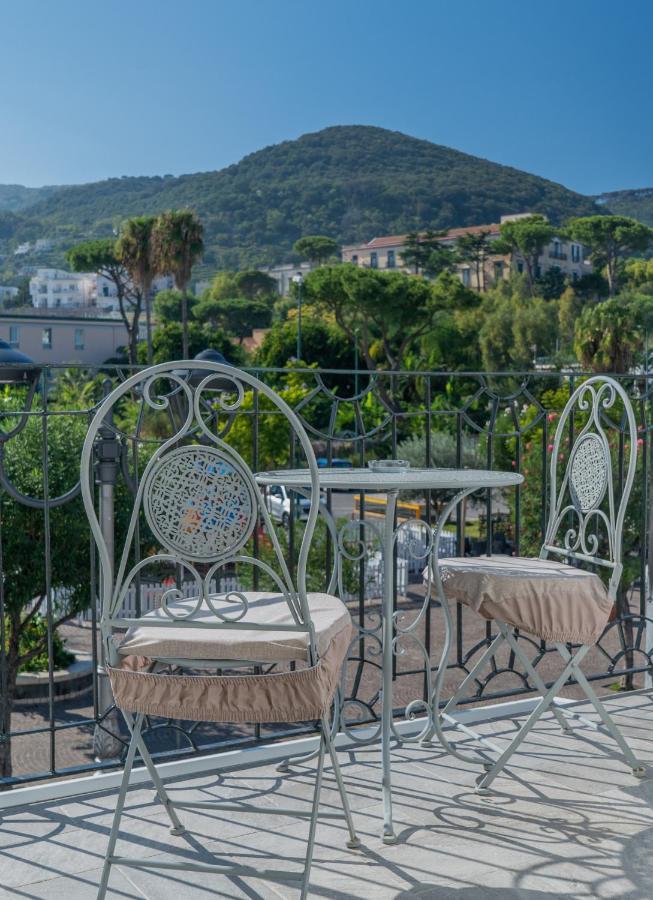 Alloggio Nuovissimo Al Centro E Rilassante Ischia Kültér fotó