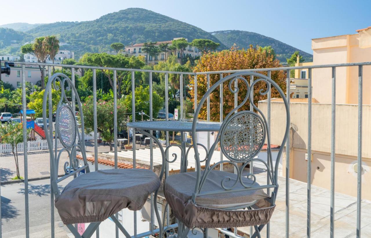 Alloggio Nuovissimo Al Centro E Rilassante Ischia Kültér fotó